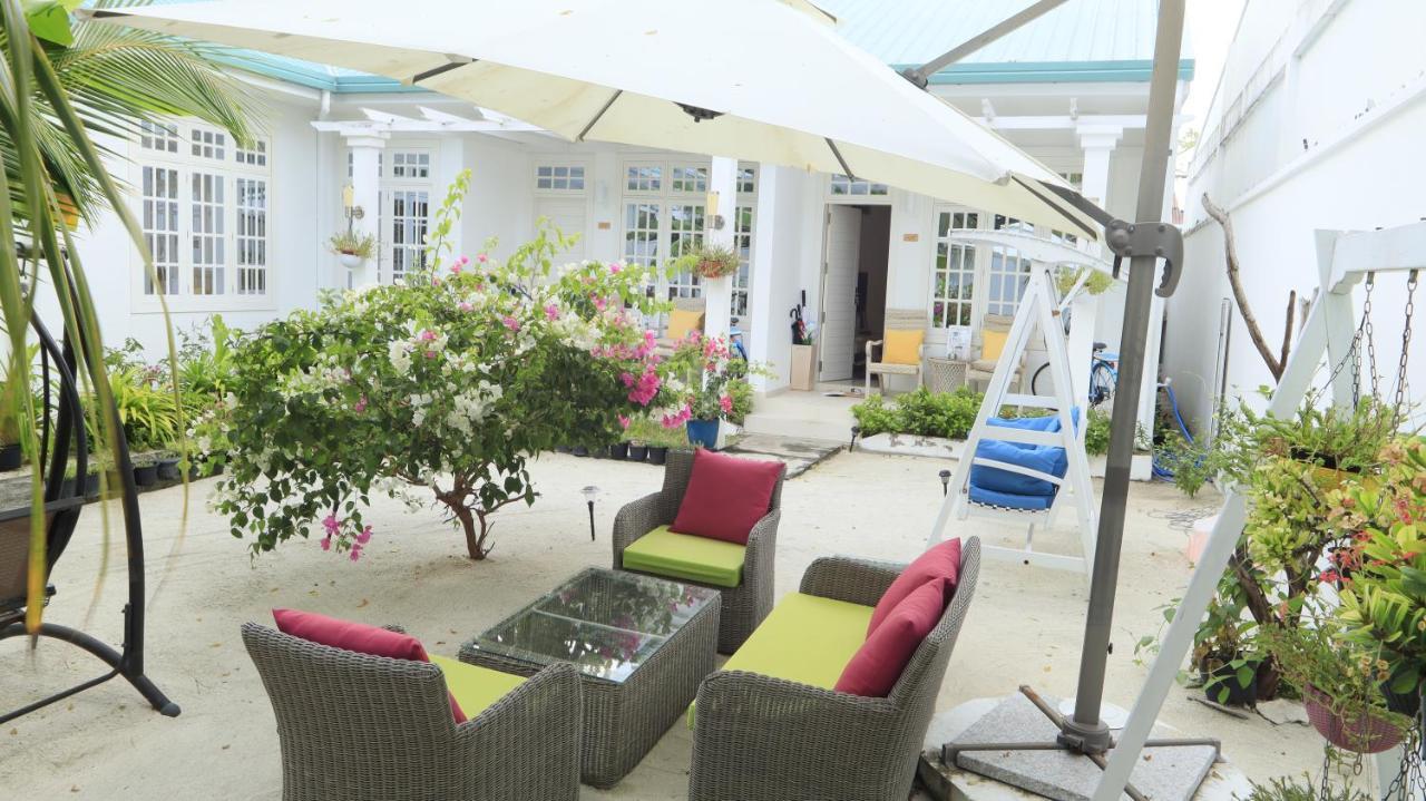 Fiyala Homestay Addu City Exterior photo